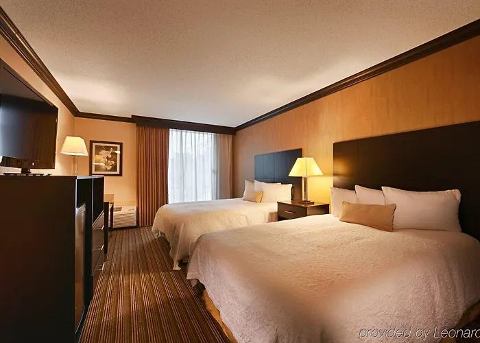 Wyndham Garden Chicago Northwest 4*