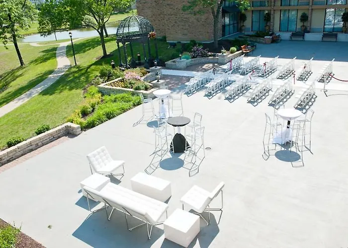 Wyndham Garden Chicago Northwest Hotel 4*