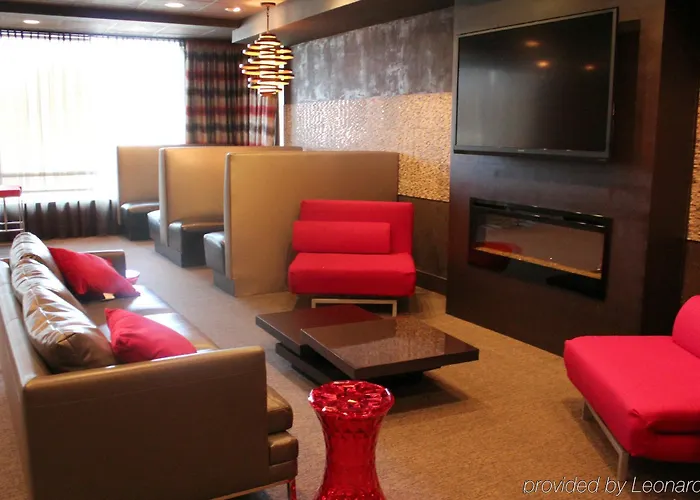 Hotel Wyndham Garden Chicago Northwest 4*
